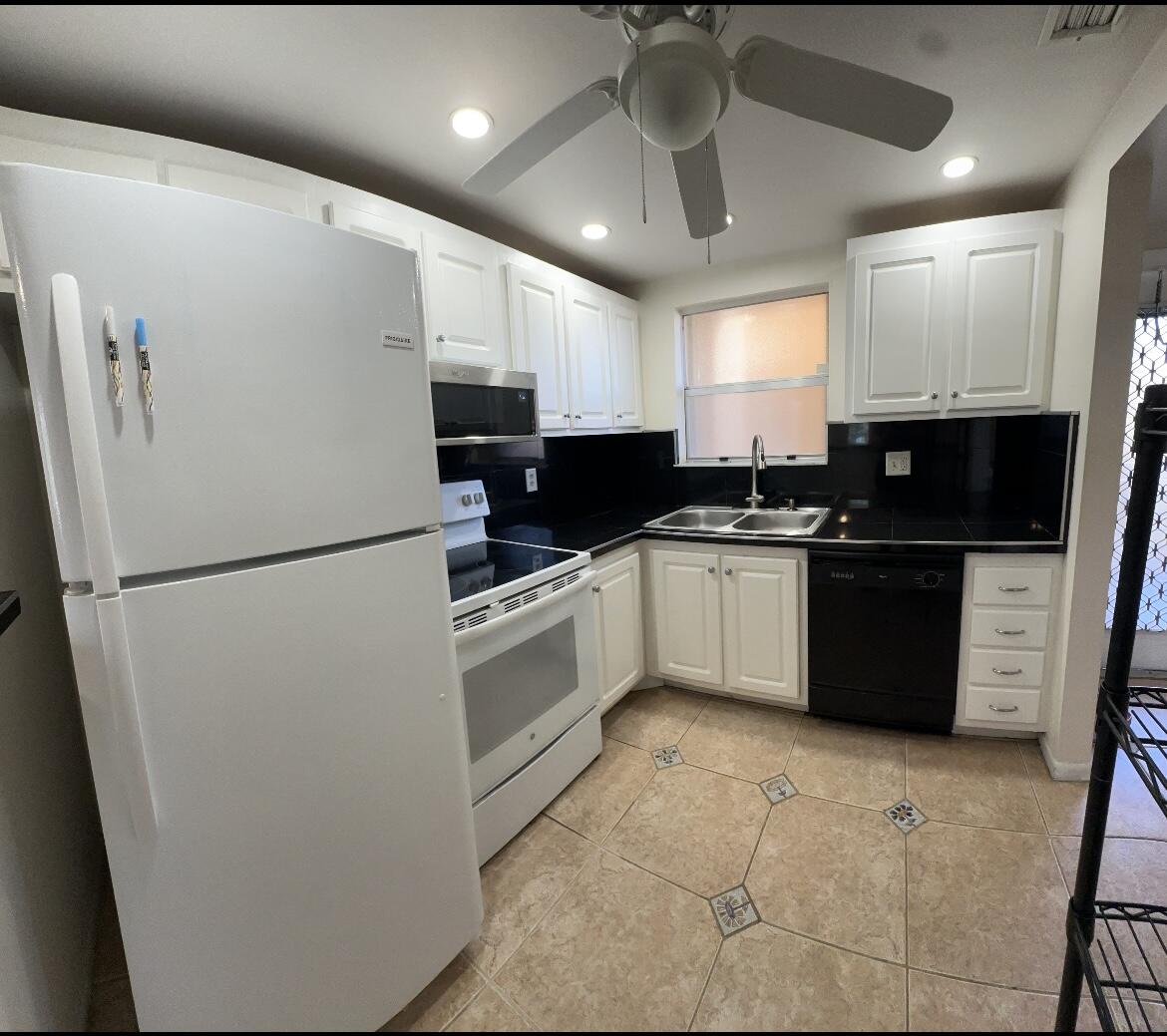 ROYAL PARK GARDENS II-L CONDO - Residential