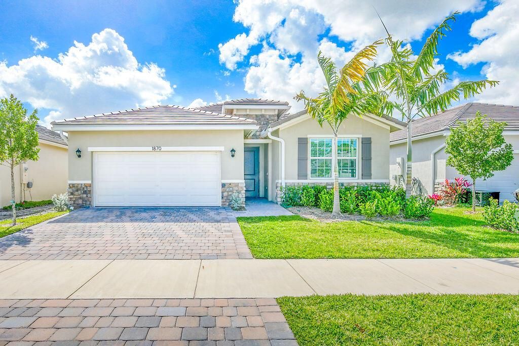 Photo of 1870 NW Golden Oak Trail, Jensen Beach, FL 34957 (MLS # R10782932)