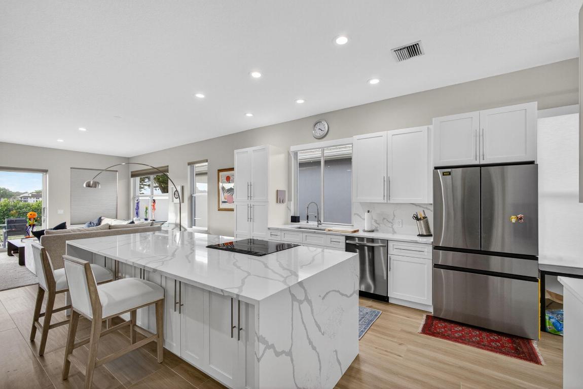 945 Bear Island Circle