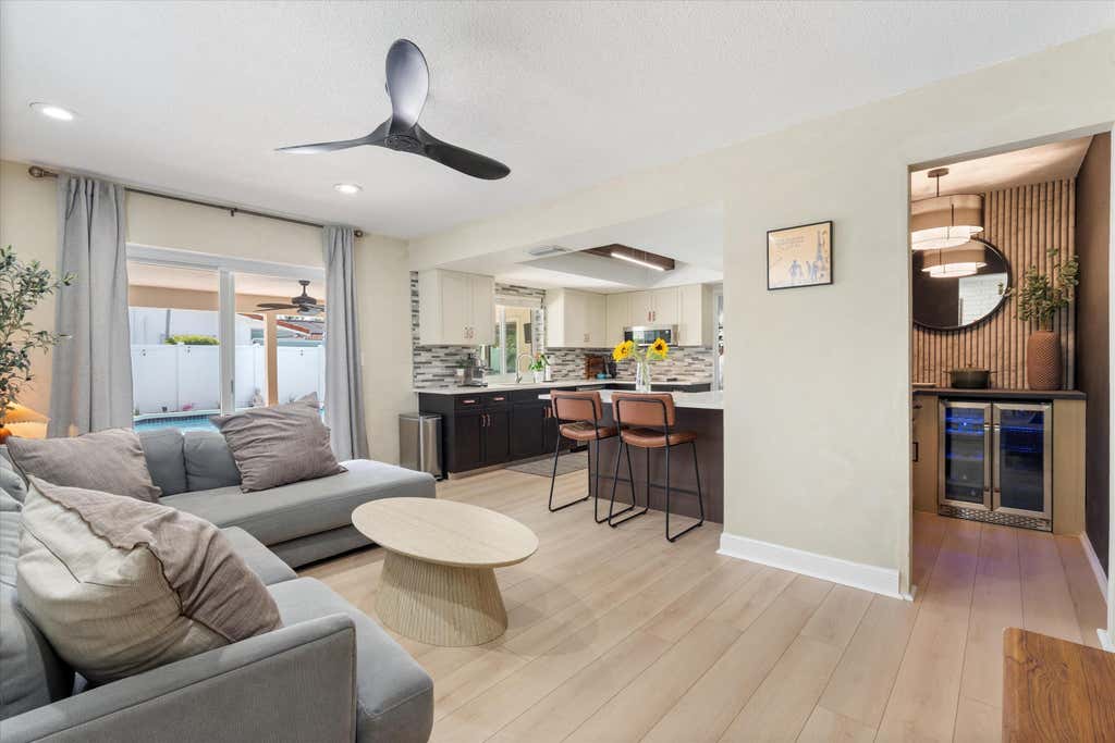 Photo of 5750 NE 19th Terrace, Fort Lauderdale, FL 33308 (MLS # B26047246)
