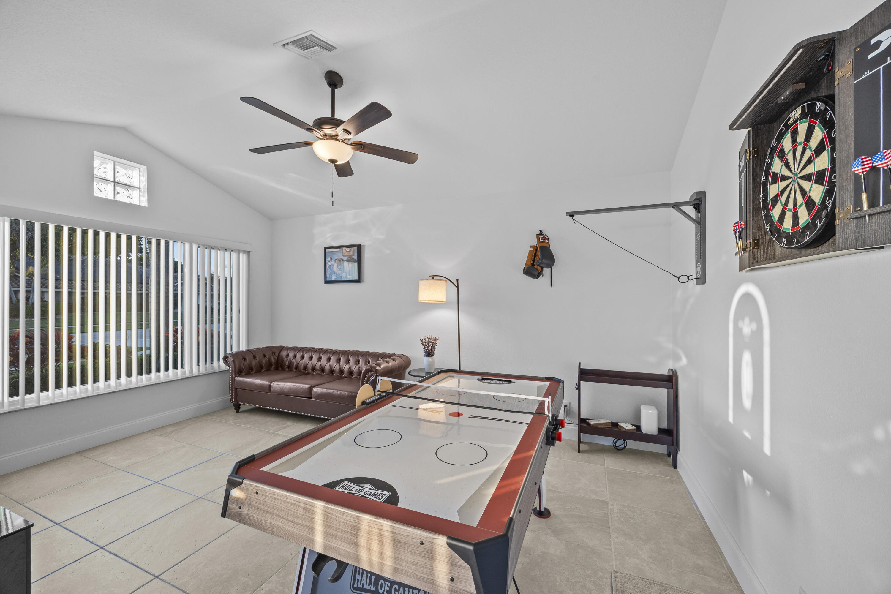 GREENVIEW SHORES 2 OF WELLINGTON - Residential Lease