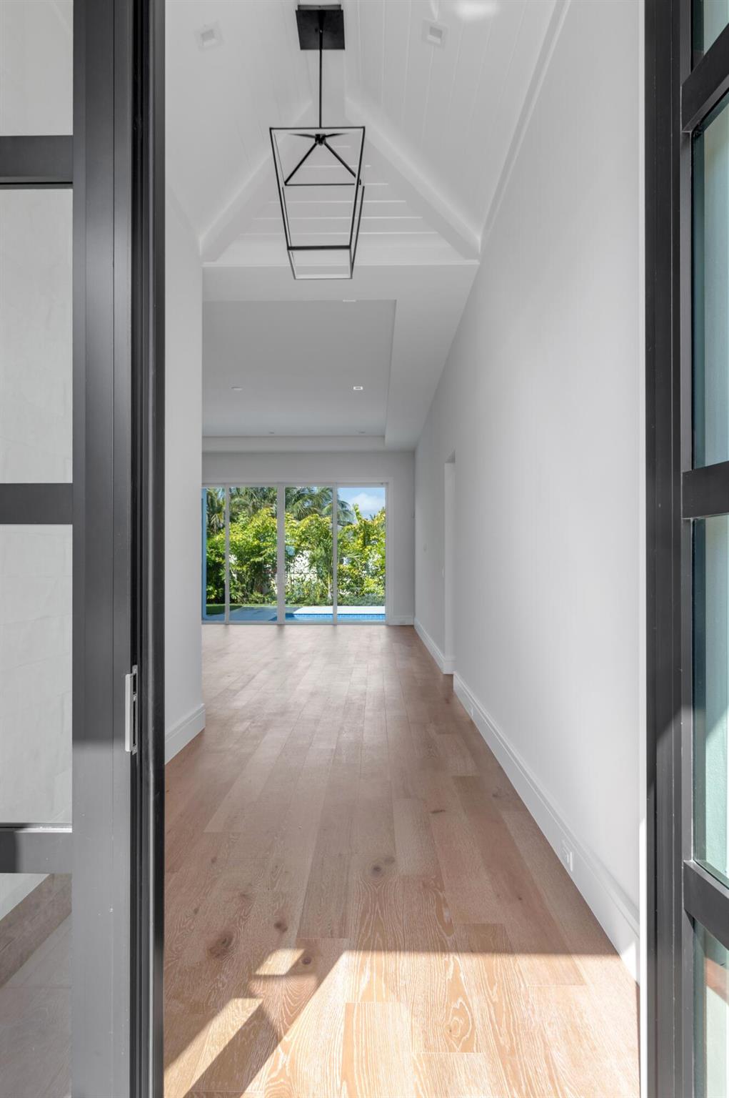 252 NE 17th Street