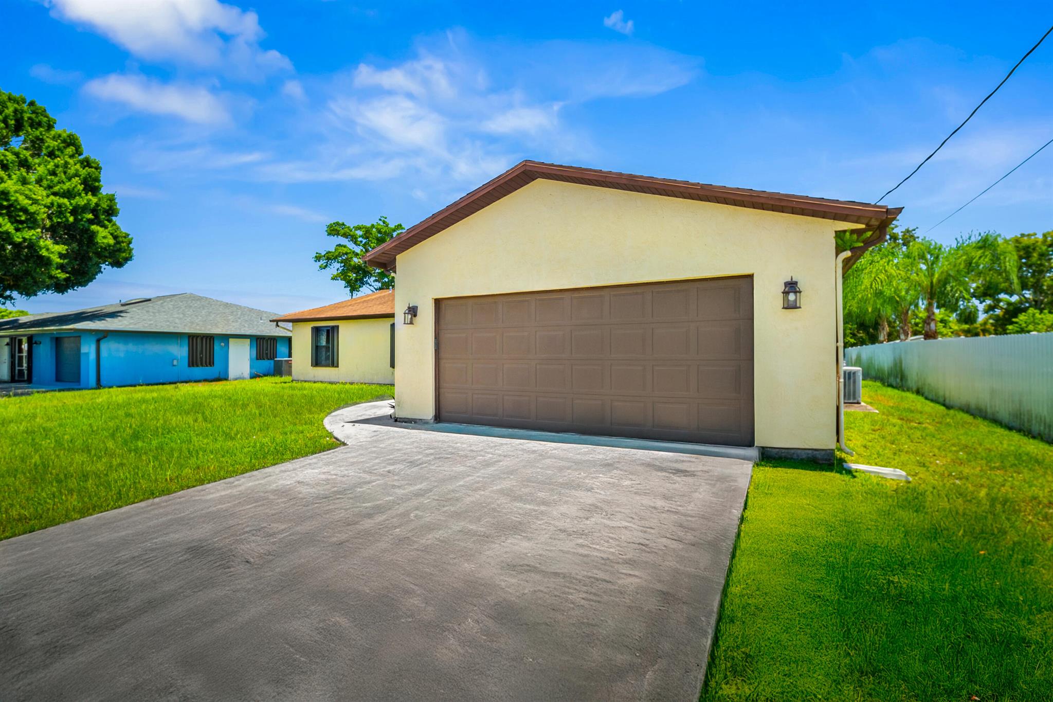 PORT ST LUCIE SECTION 27 - Residential