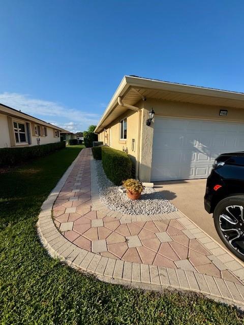 10668 Greentrail Dr