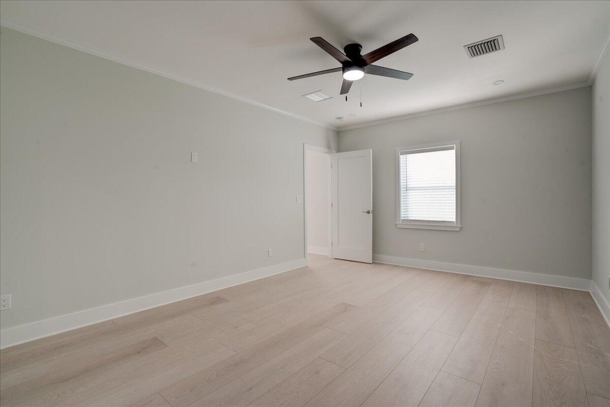 PARADISE HEIGHTS LT 5 - Residential Lease