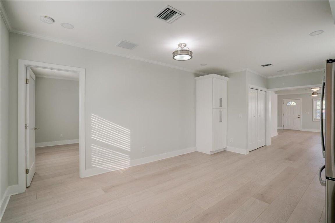 PARADISE HEIGHTS LT 5 - Residential Lease