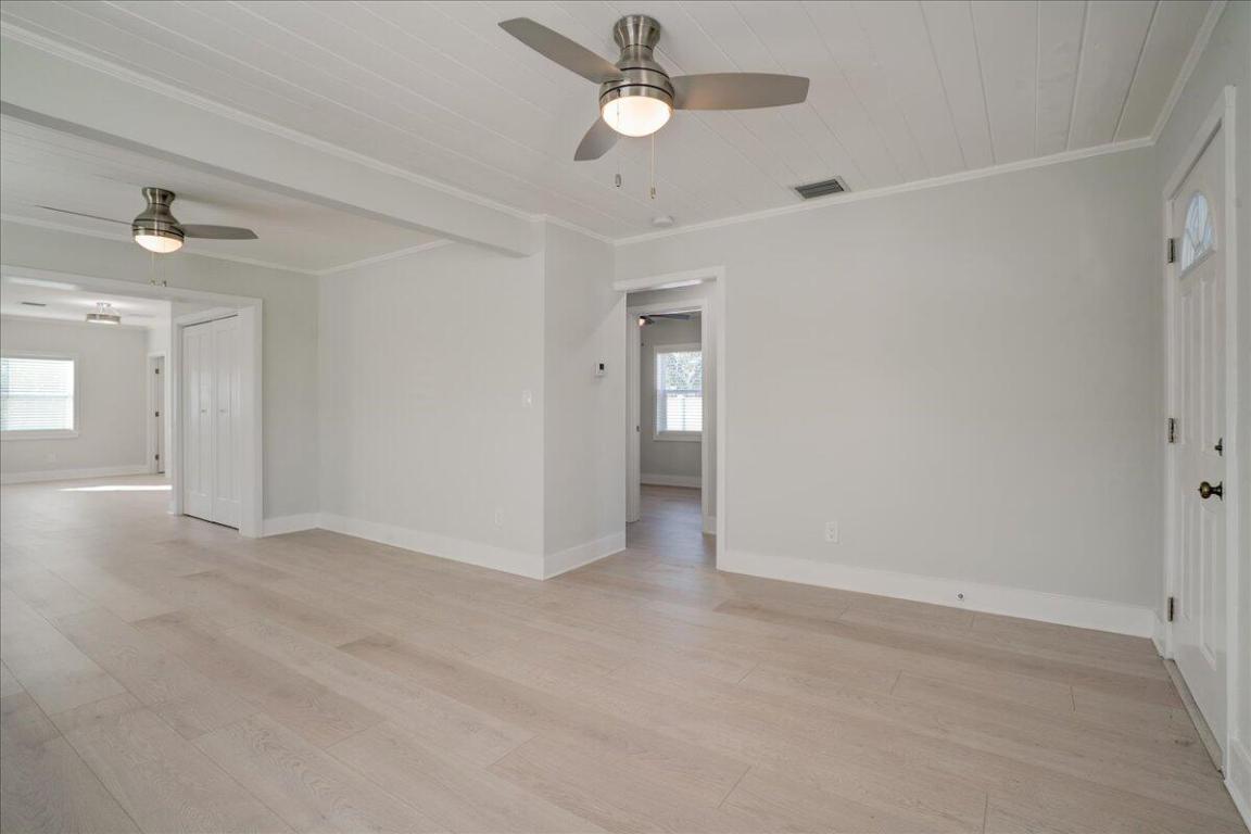 PARADISE HEIGHTS LT 5 - Residential Lease