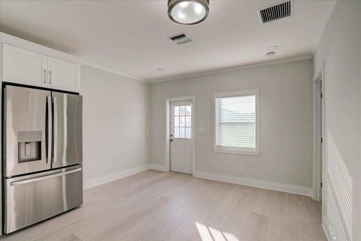 PARADISE HEIGHTS LT 5 - Residential Lease