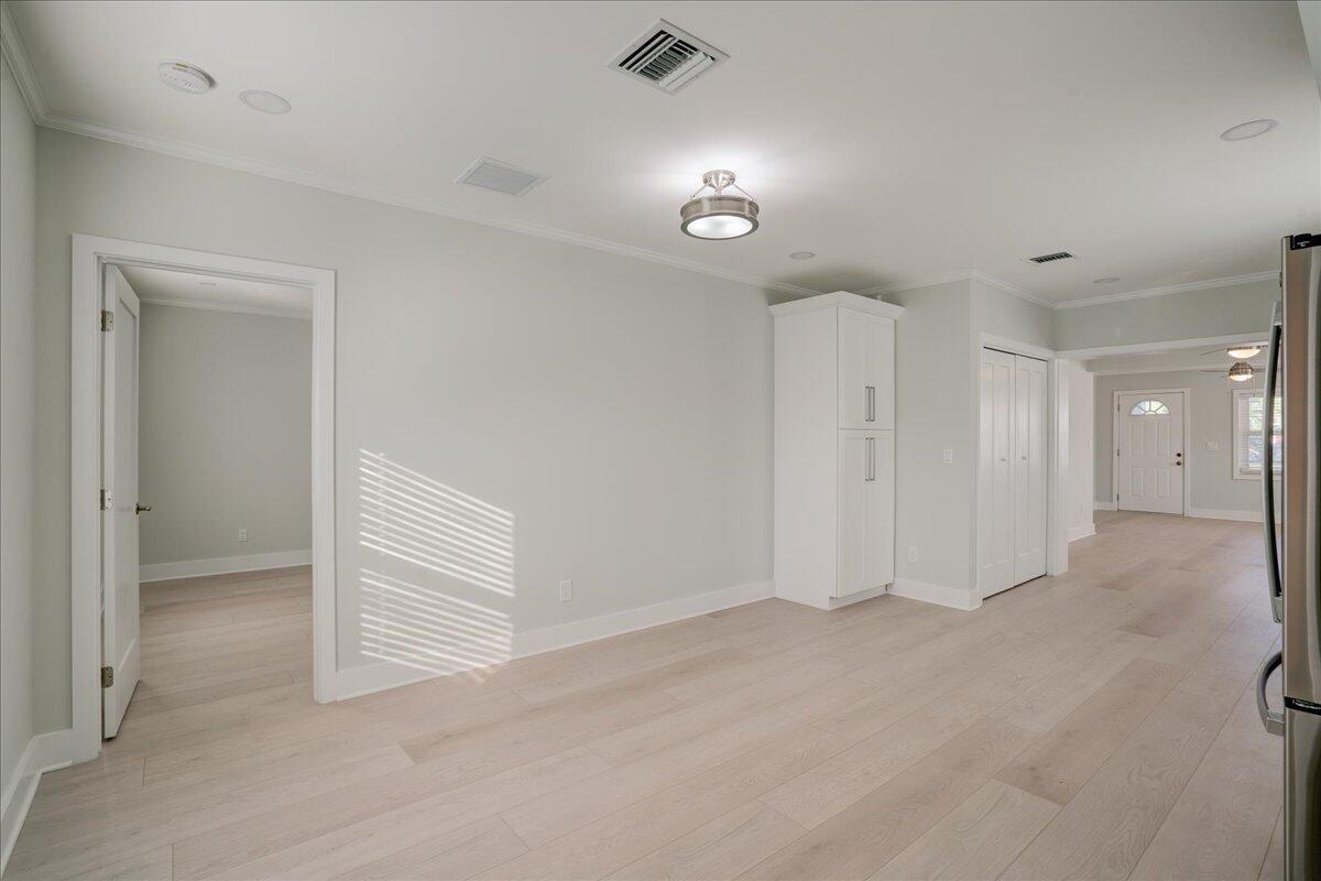 PARADISE HEIGHTS LT 5 - Residential Lease