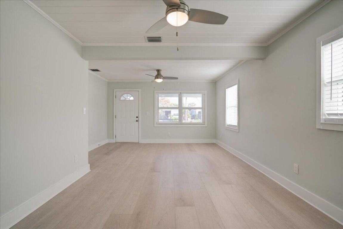 PARADISE HEIGHTS LT 5 - Residential Lease