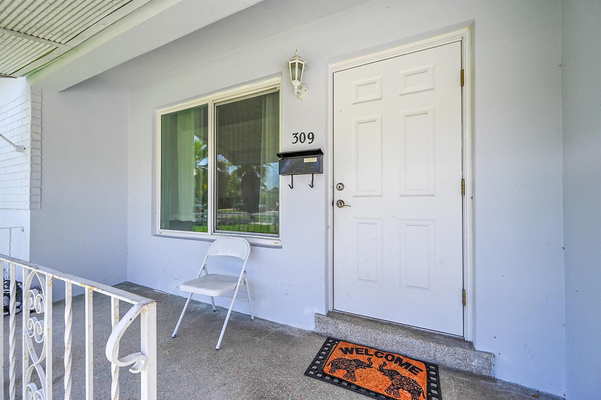 309 SW 13th Street