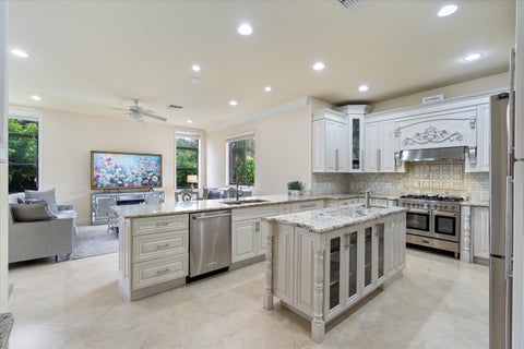Tiny photo for 301 SANDALWOOD Lane, Boca Raton, FL 33487 (MLS # B26073190)