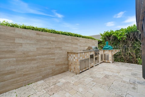 Tiny photo for 301 SANDALWOOD Lane, Boca Raton, FL 33487 (MLS # B26073190)