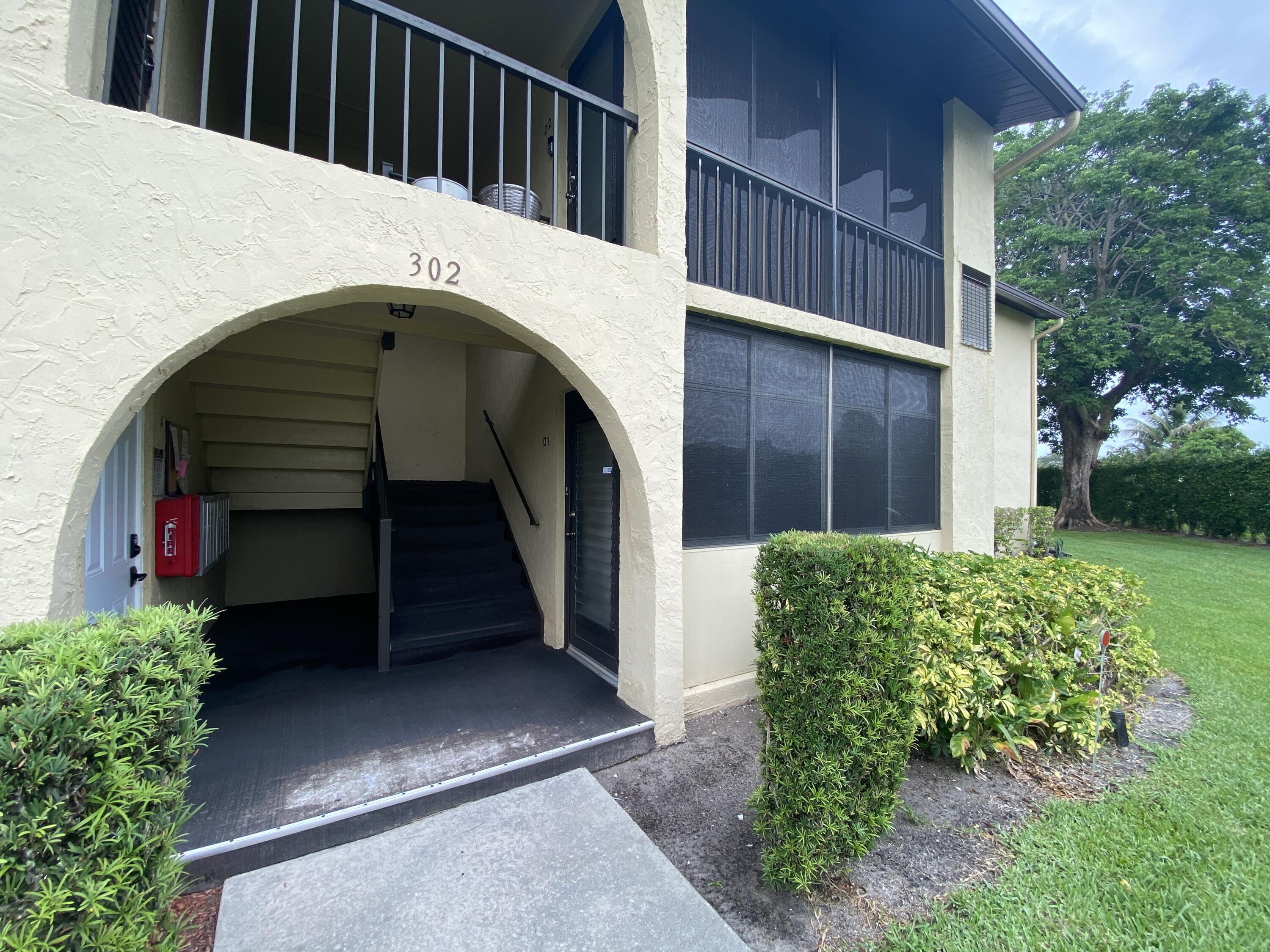 302 Pine Ridge Circle D-1