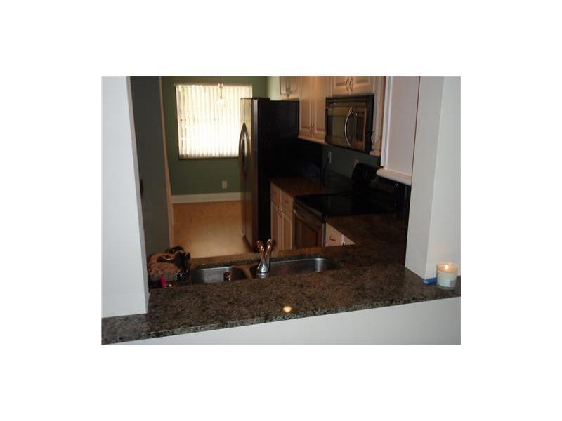 Delray Oaks Condo - Residential Lease