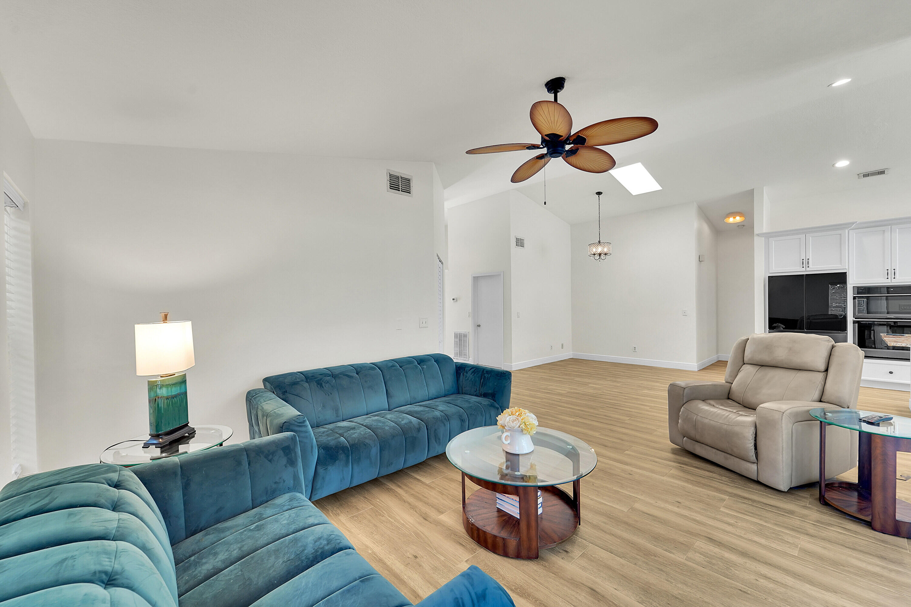 WINSTON PARK SECTION ONE - Residential