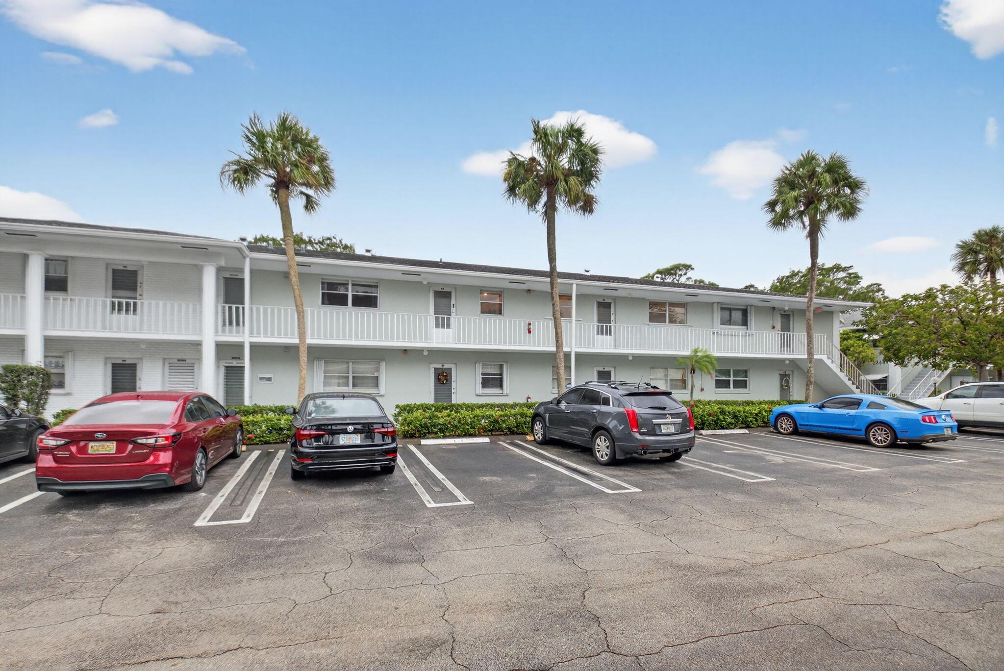 SABAL PINE CONDO - Residential