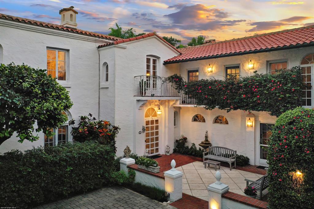 JUPITER ISLAND - Residential