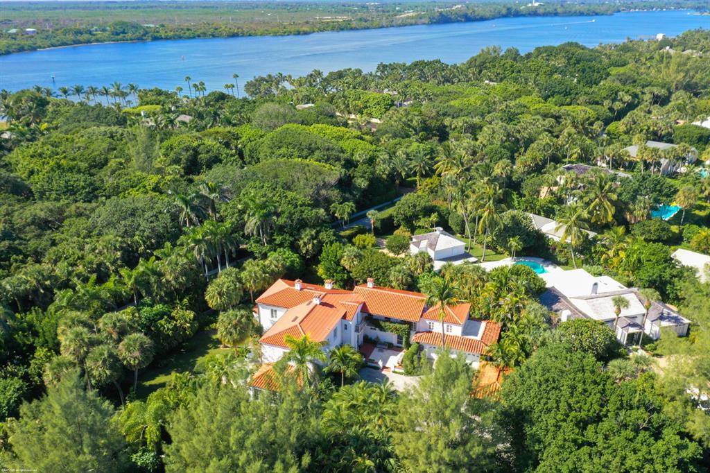 JUPITER ISLAND - Residential