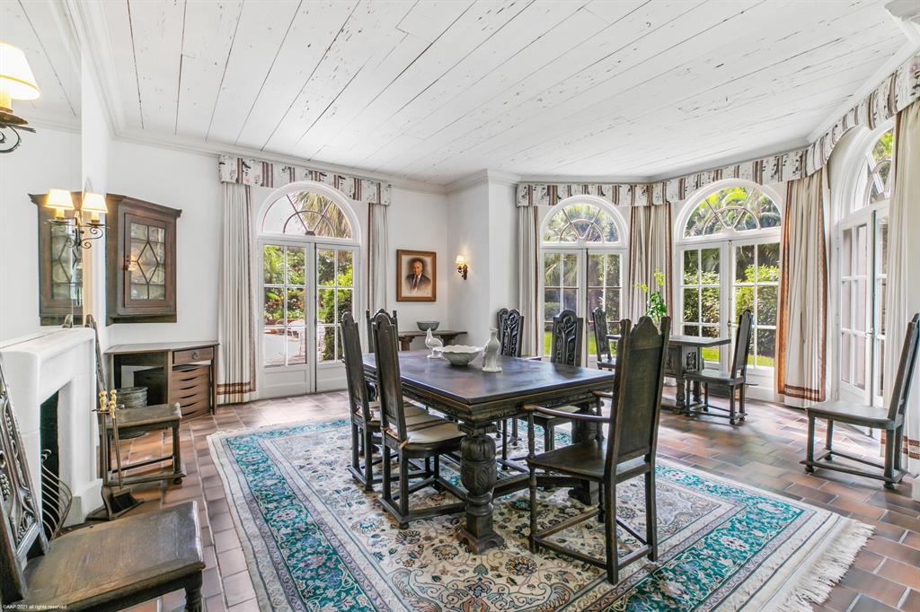 JUPITER ISLAND - Residential