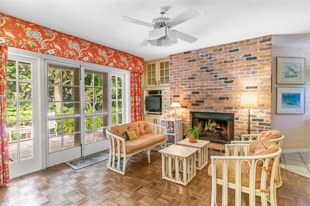 JUPITER ISLAND - Residential