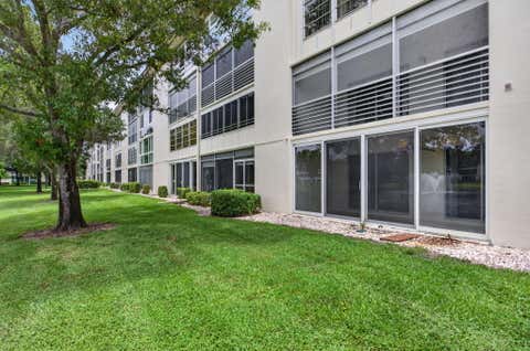 Tiny photo for 2202 Lucaya Bend #B1, Coconut Creek, FL 33066 (MLS # B26040686)