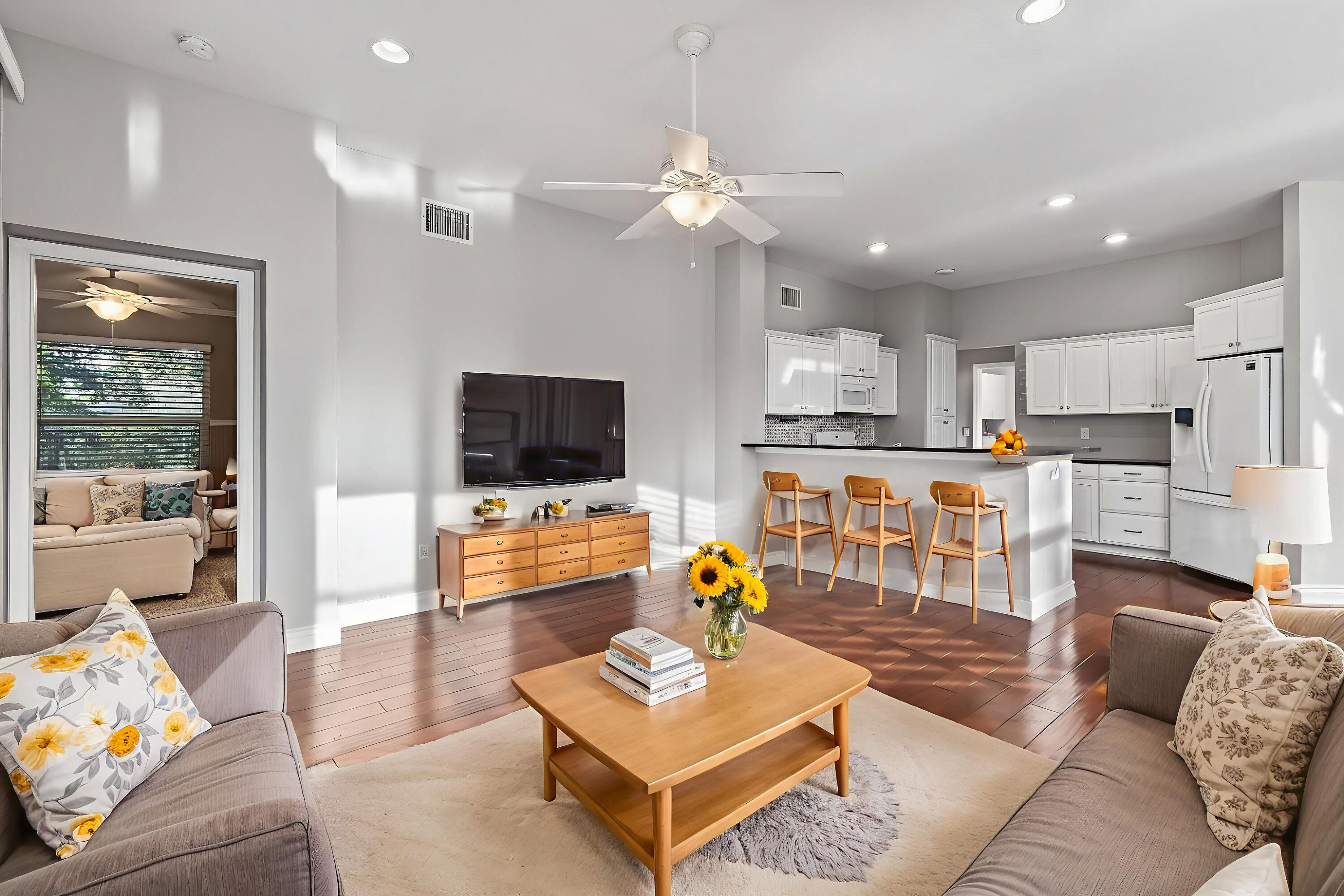 THE ARBORS (AKA FOREST GLADE) - Residential