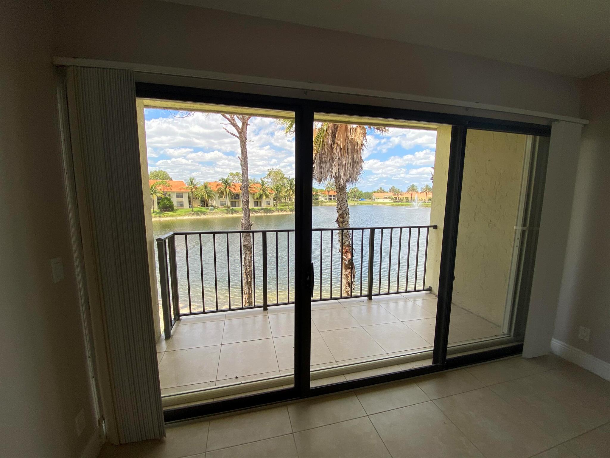 PALM BEACH PLACE CONDO - Residential Lease