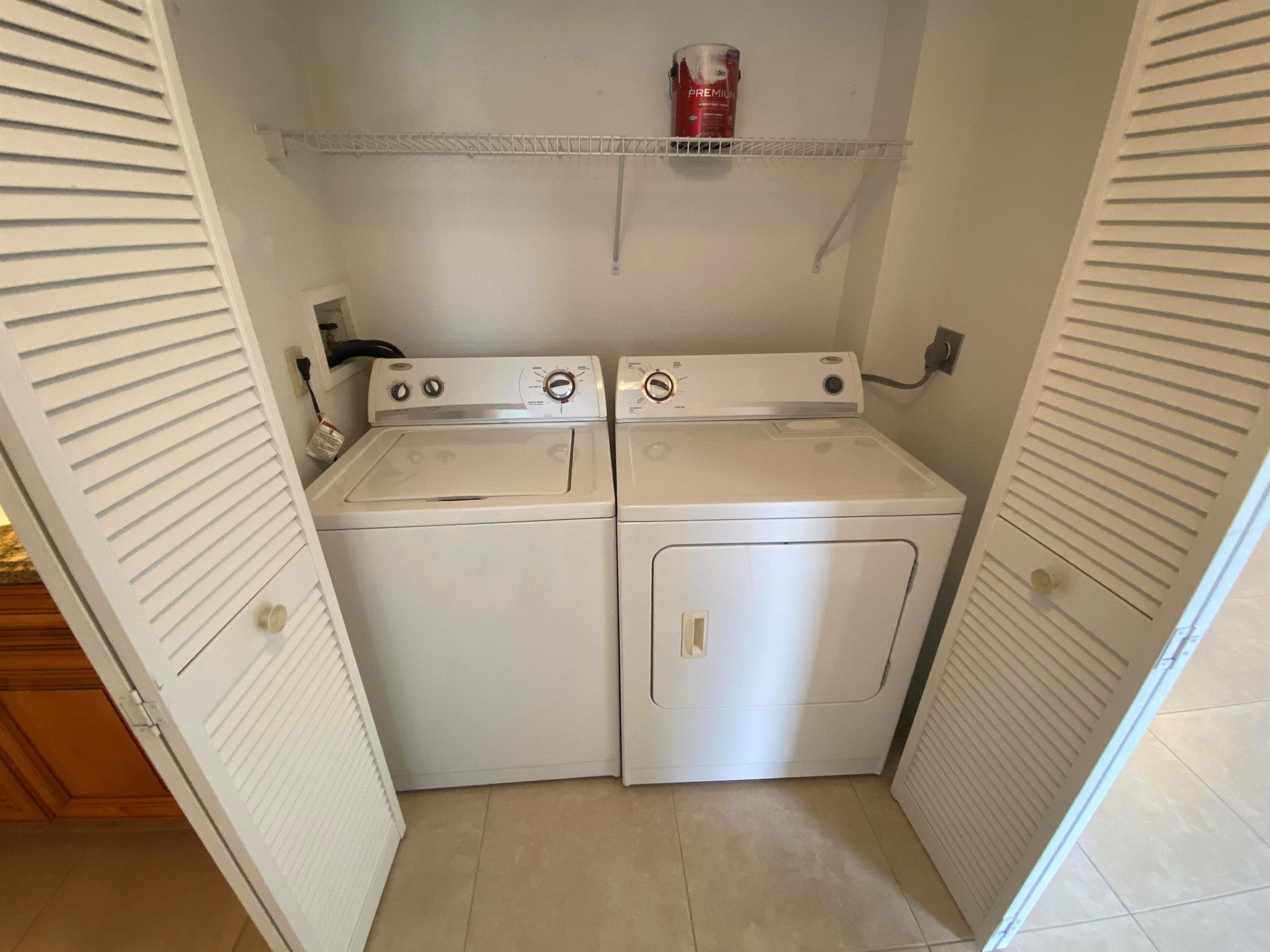 PALM BEACH PLACE CONDO - Residential Lease