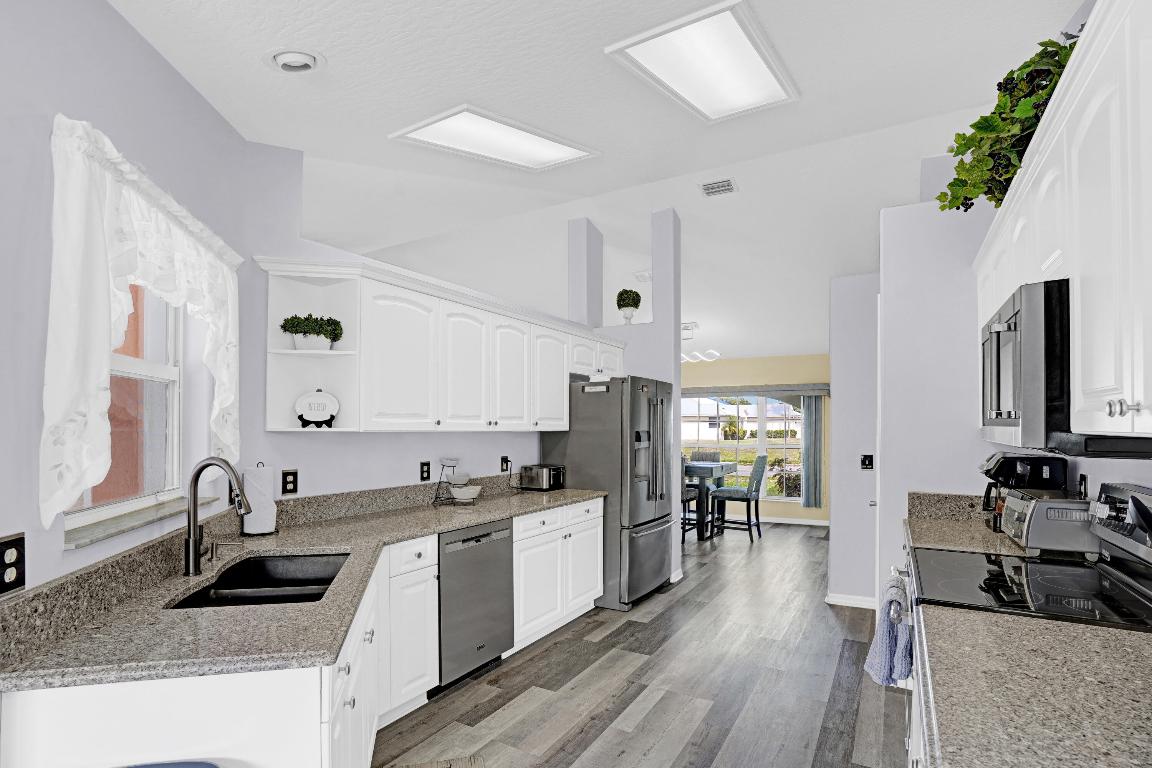 SEBASTIAN HIGHLANDS UNIT 17 - Residential