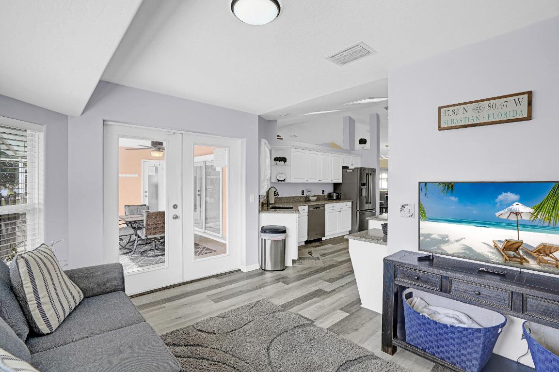 SEBASTIAN HIGHLANDS UNIT 17 - Residential