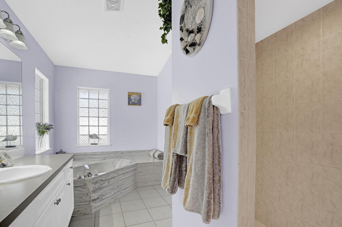 SEBASTIAN HIGHLANDS UNIT 17 - Residential