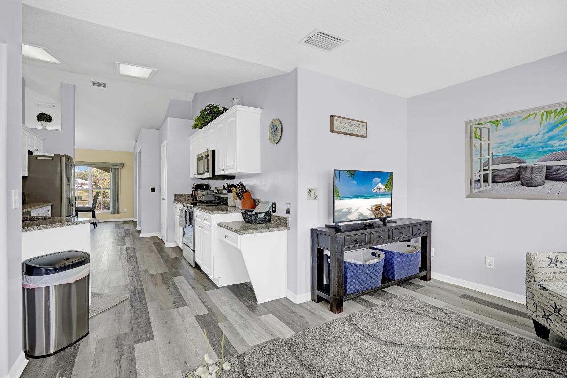 SEBASTIAN HIGHLANDS UNIT 17 - Residential