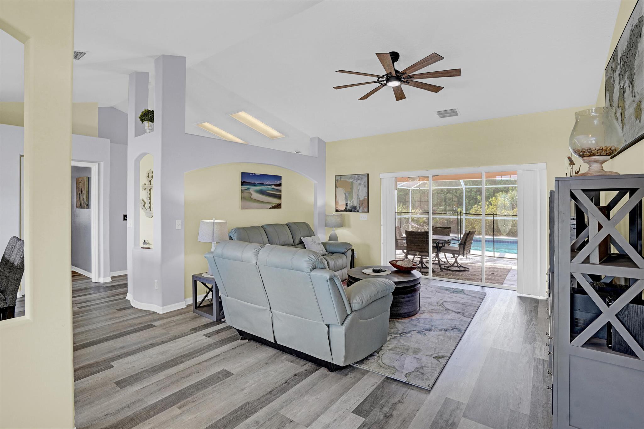 SEBASTIAN HIGHLANDS UNIT - Residential