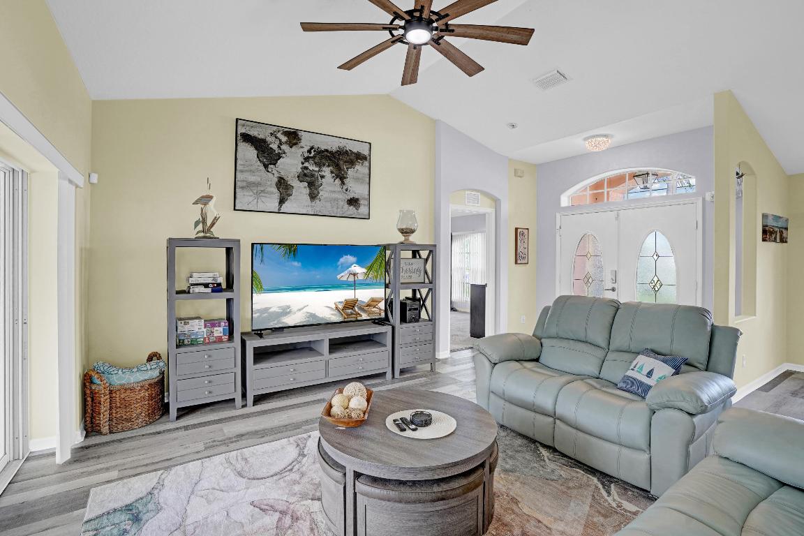 SEBASTIAN HIGHLANDS UNIT 17 - Residential