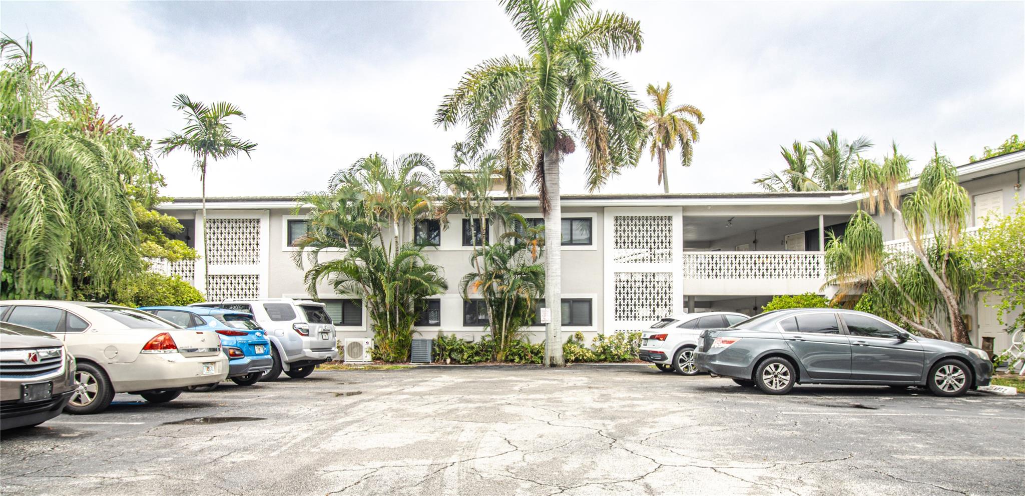BEACH WAY HEIGHTS UNIT - Residential Lease