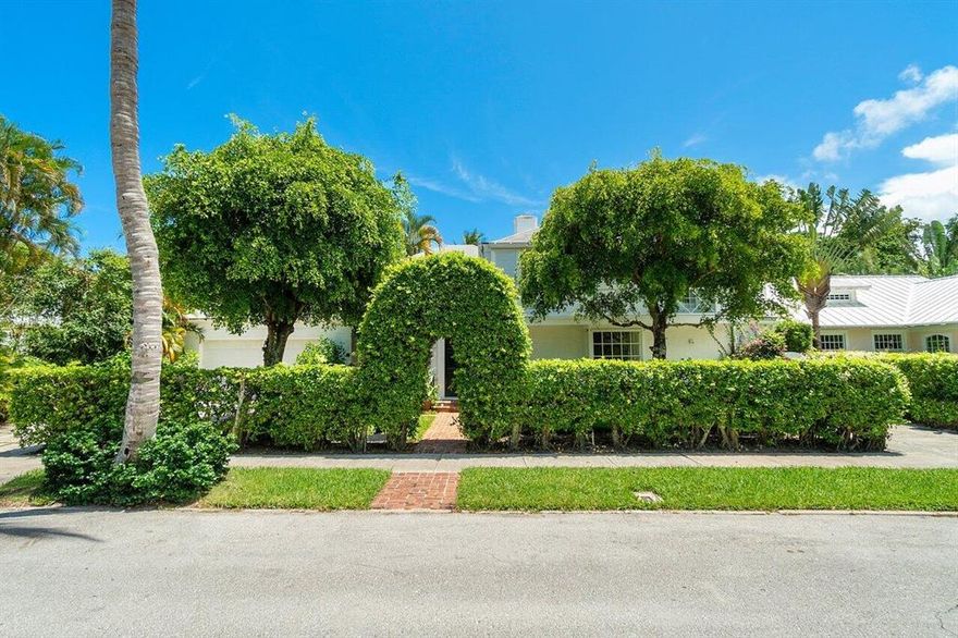 Under construction with time to select your finishes and make this home your own! Located in the desirable ''sea-street'' section of town just 3 homes from the Lake Trail. 432 Seabreeze Ave is a 5,618 sq ft, 5 bedroom, 4.3 bathroom British West Indies home was designed and preserved in the original classic Palm Beach style and features authentic architectural detail, hardwood floors, high ceilings and 2 fireplaces. This quintessential Palm Beach home is located in the ideal location within the heart of the community. The island's best shopping, dining, beaches, clubs, and cultural institutions are all within walking distance. Call for details.