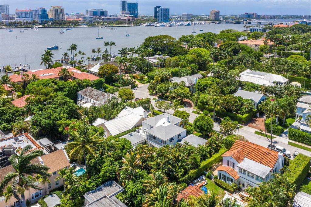 POINCIANA PARK - Residential