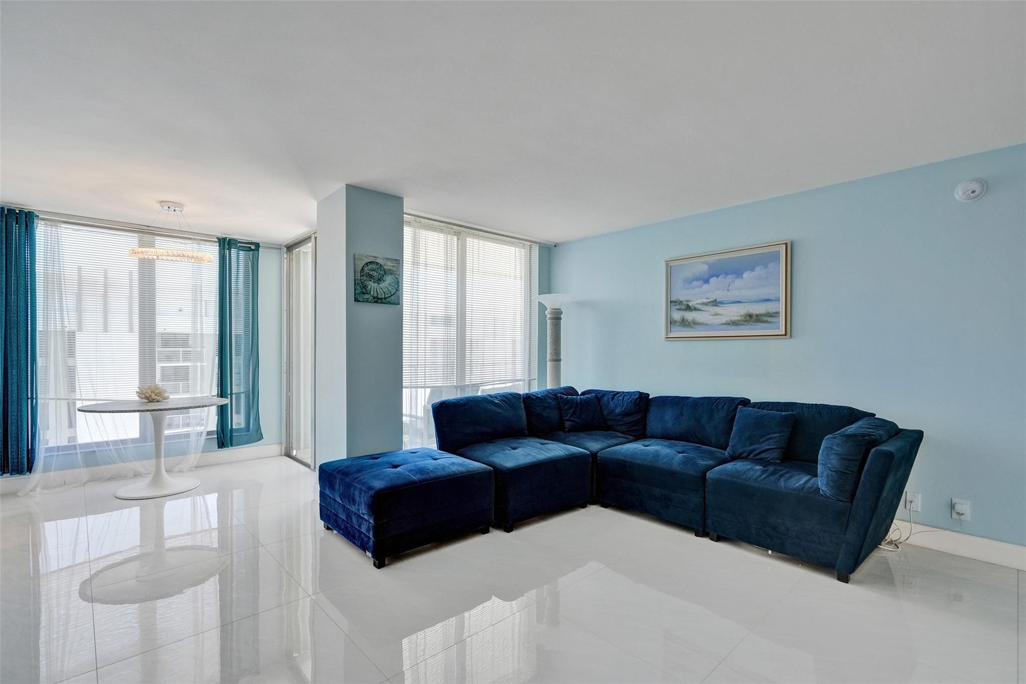 1010 S Ocean Blvd 1811, Pompano Beach, FL, 33062/$485,000 2 1010 S Ocean Blvd 1811