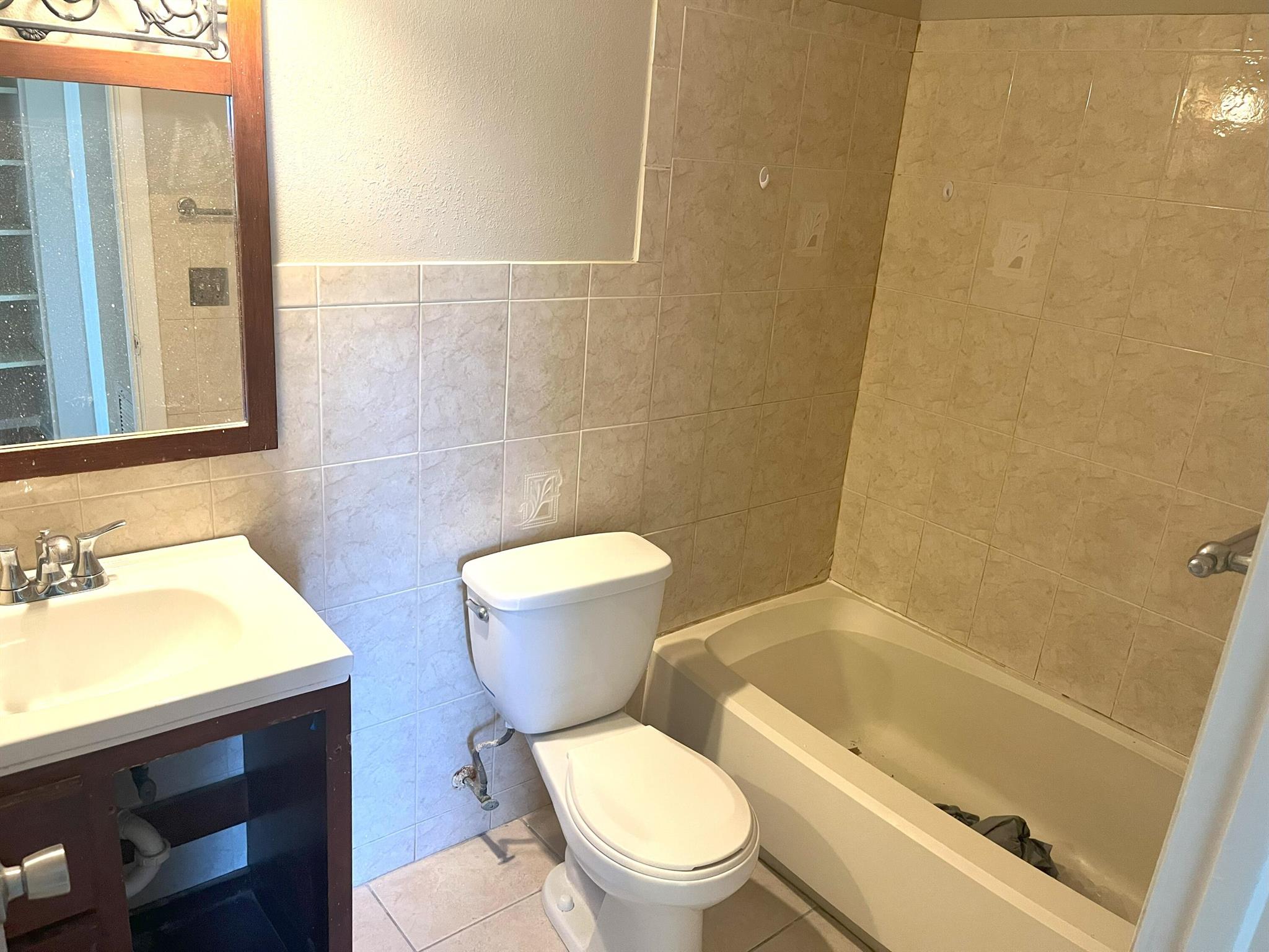 PORT ST LUCIE SECTION 41 - Residential Lease