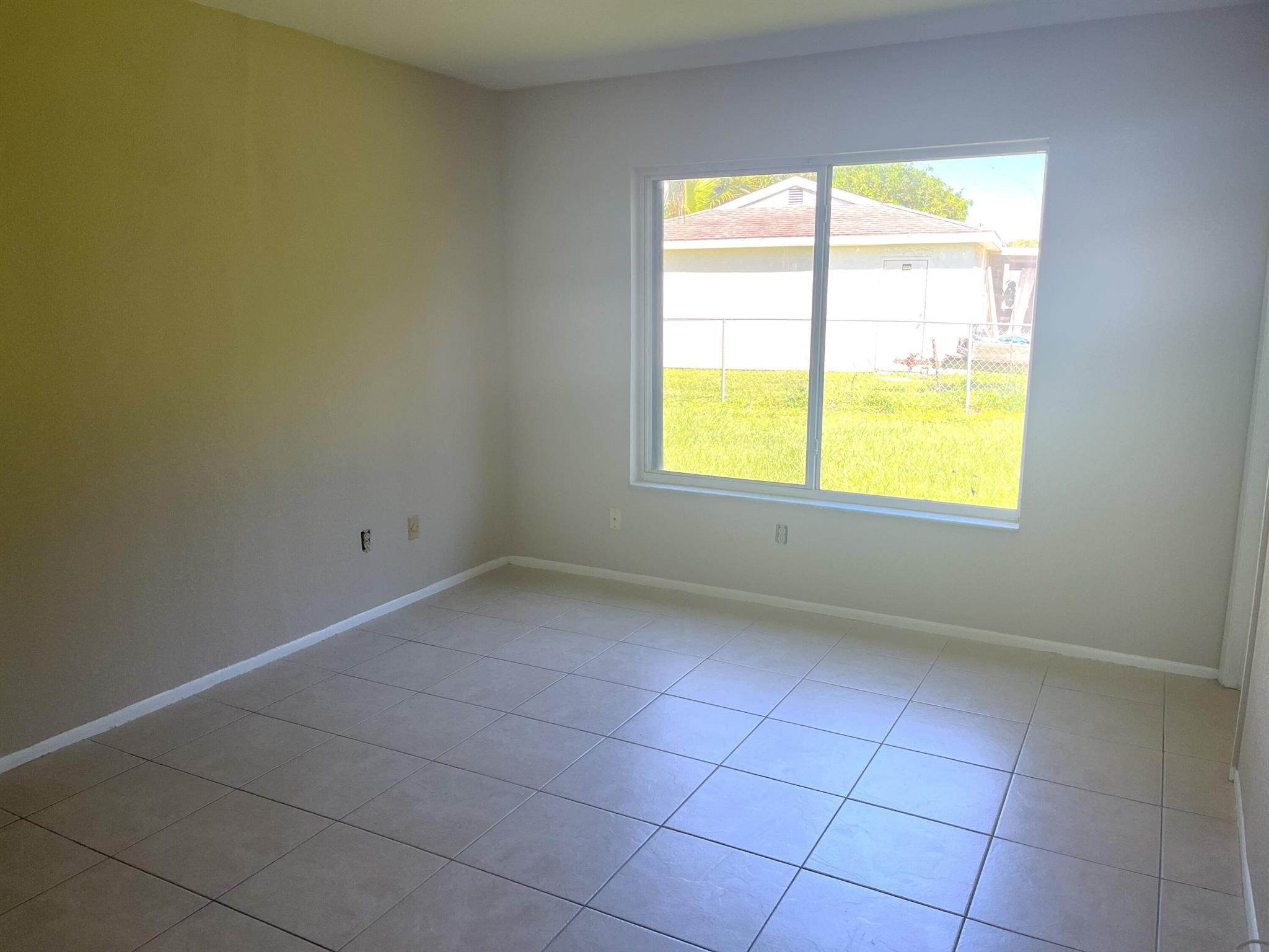 PORT ST LUCIE SECTION 41 - Residential Lease