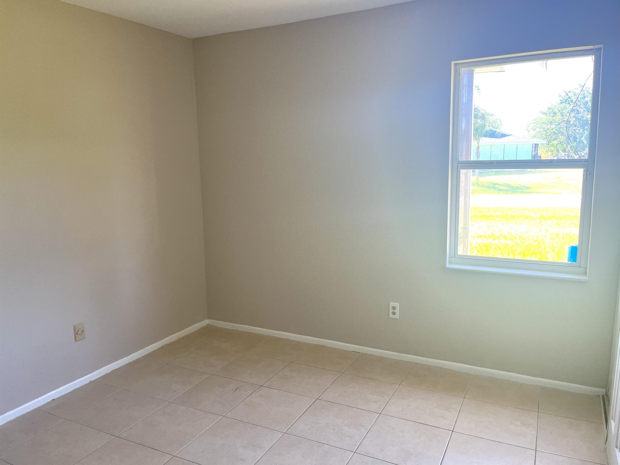 PORT ST LUCIE SECTION 41 - Residential Lease