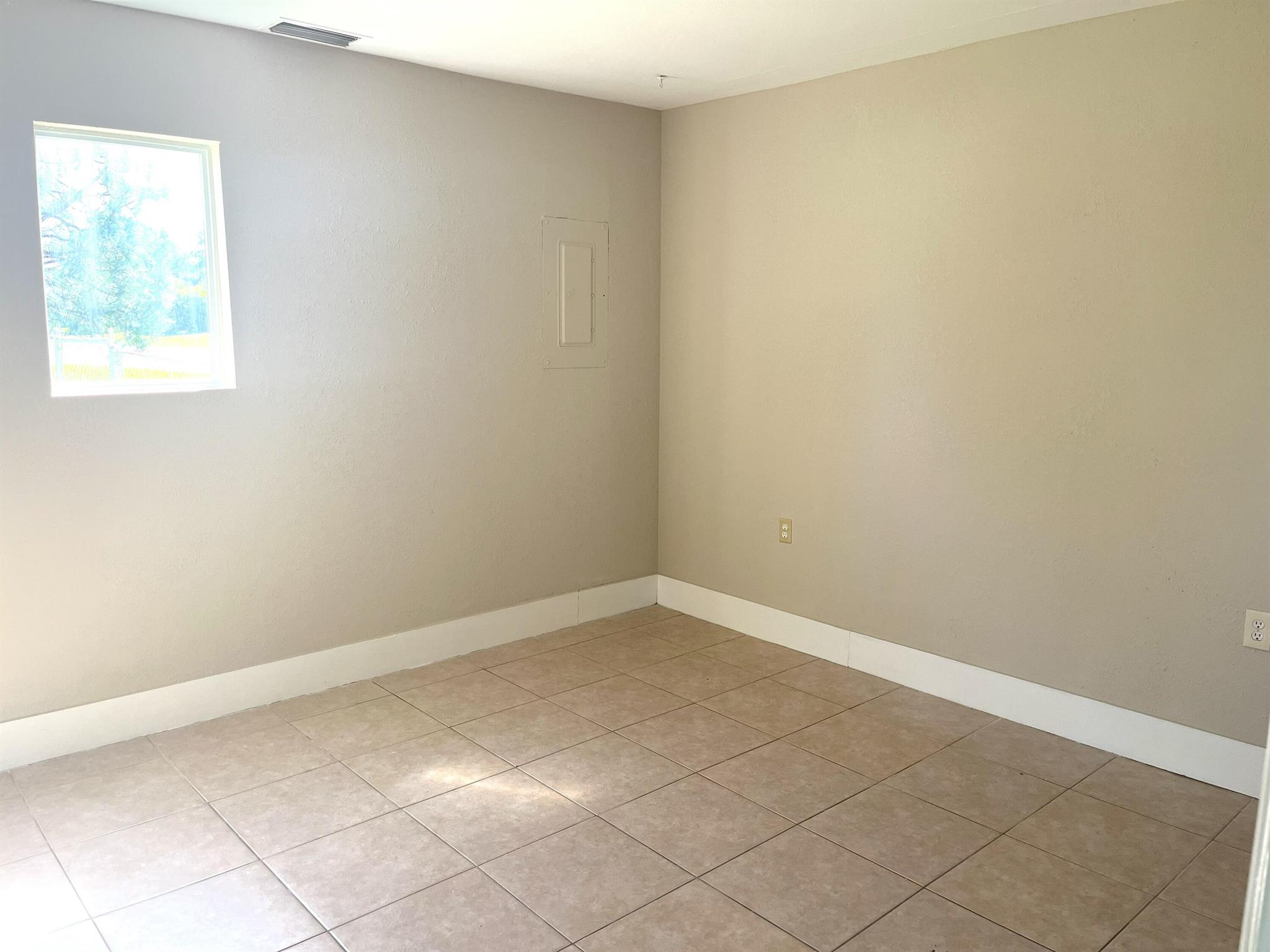 PORT ST LUCIE SECTION 41 - Residential Lease