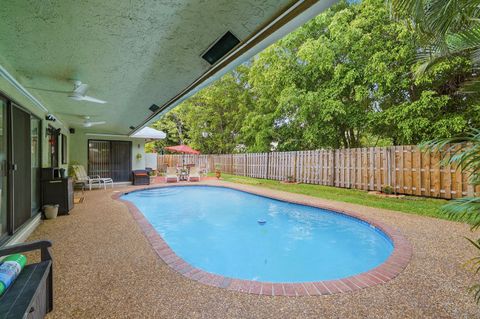 Tiny photo for 2145 NW 85th Lane, Coral Springs, FL 33071 (MLS # B26040393)