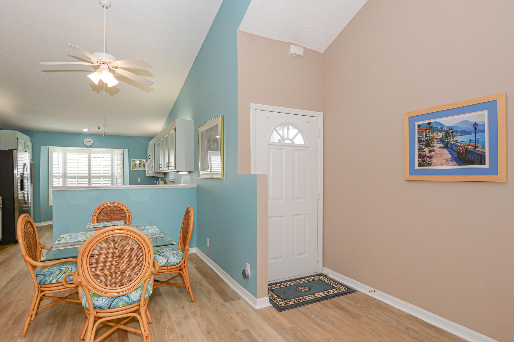 GARDEN VILLAS OF GATOR TR - Residential