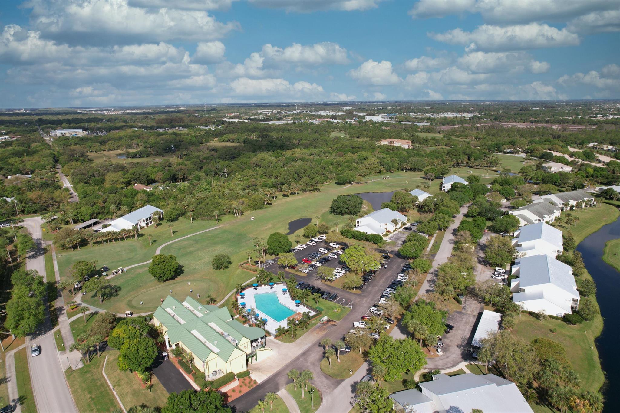 GARDEN VILLAS OF GATOR TR - Residential