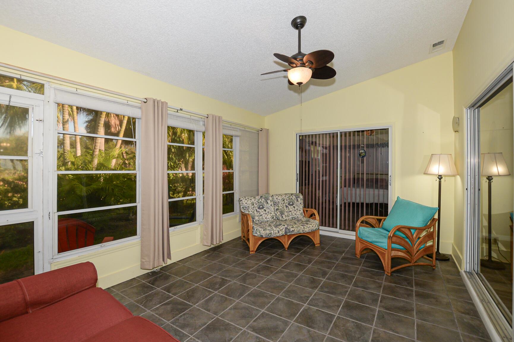 GARDEN VILLAS OF GATOR TR - Residential