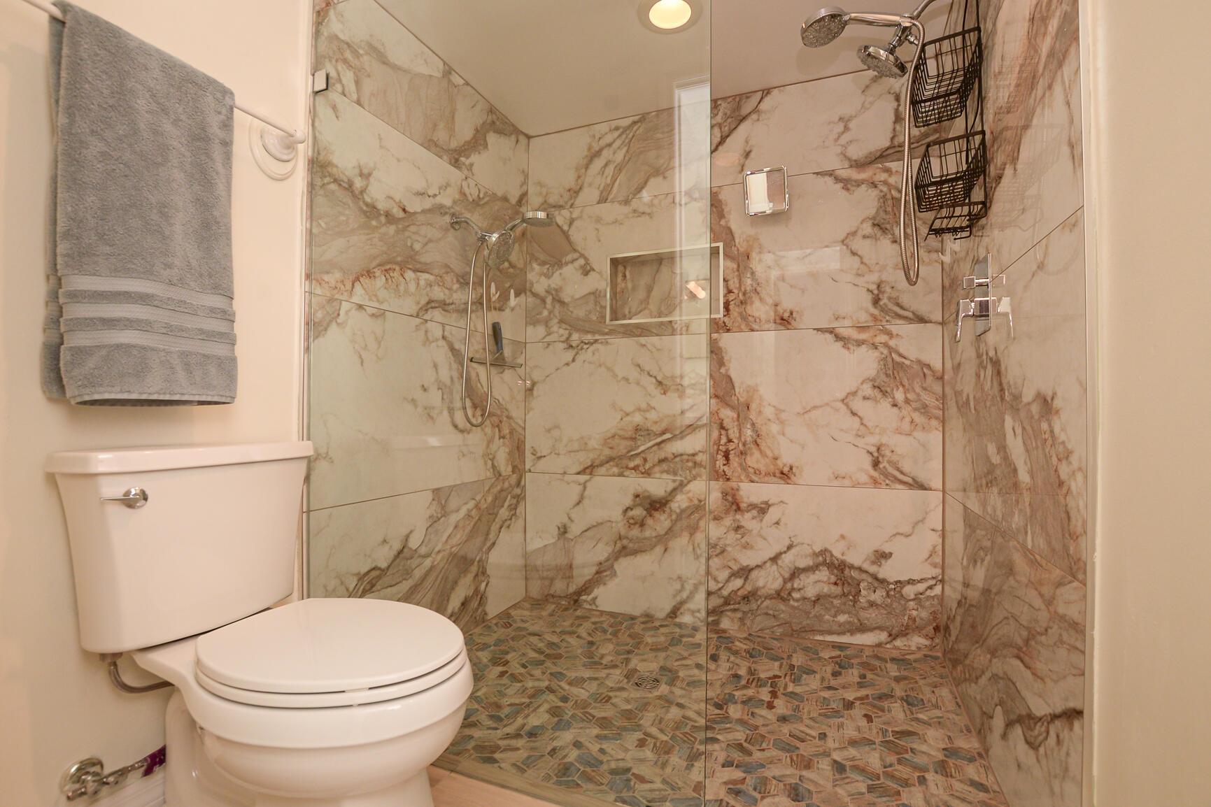 GARDEN VILLAS OF GATOR TR - Residential