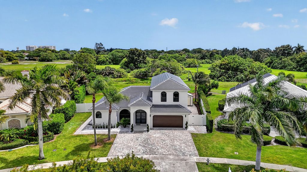 Photo of 7548 Fairway Trail, Boca Raton, FL 33487 (MLS # B26014340)