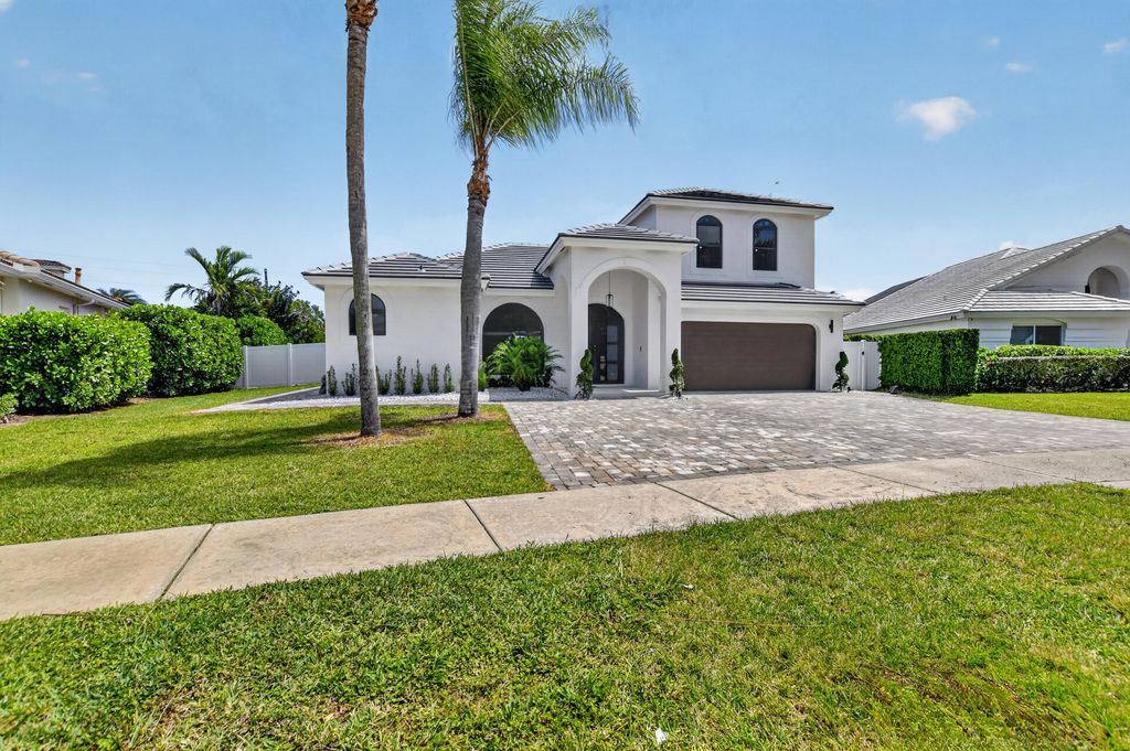 Photo of 7548 Fairway Trail, Boca Raton, FL 33487 (MLS # B26014340)